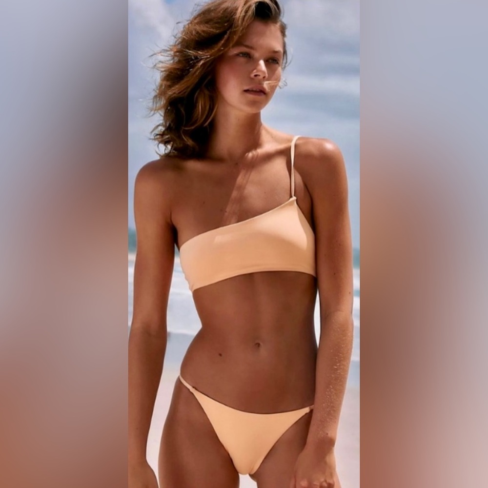 🆕 Free People Toast Swim Signature one shoulder bikini top in gold size large